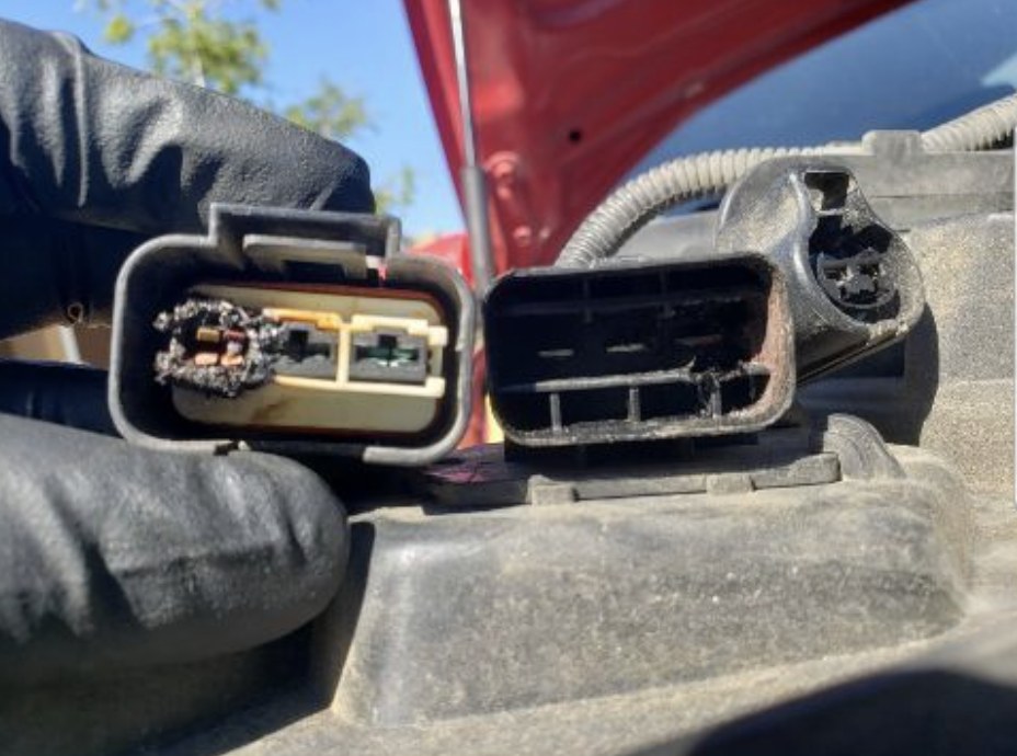 Heat damaged wiring connector found at an El Paso diagnostic call