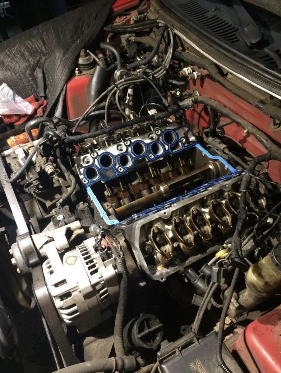 Deep diagnostic work inside an engine at an El Paso visit